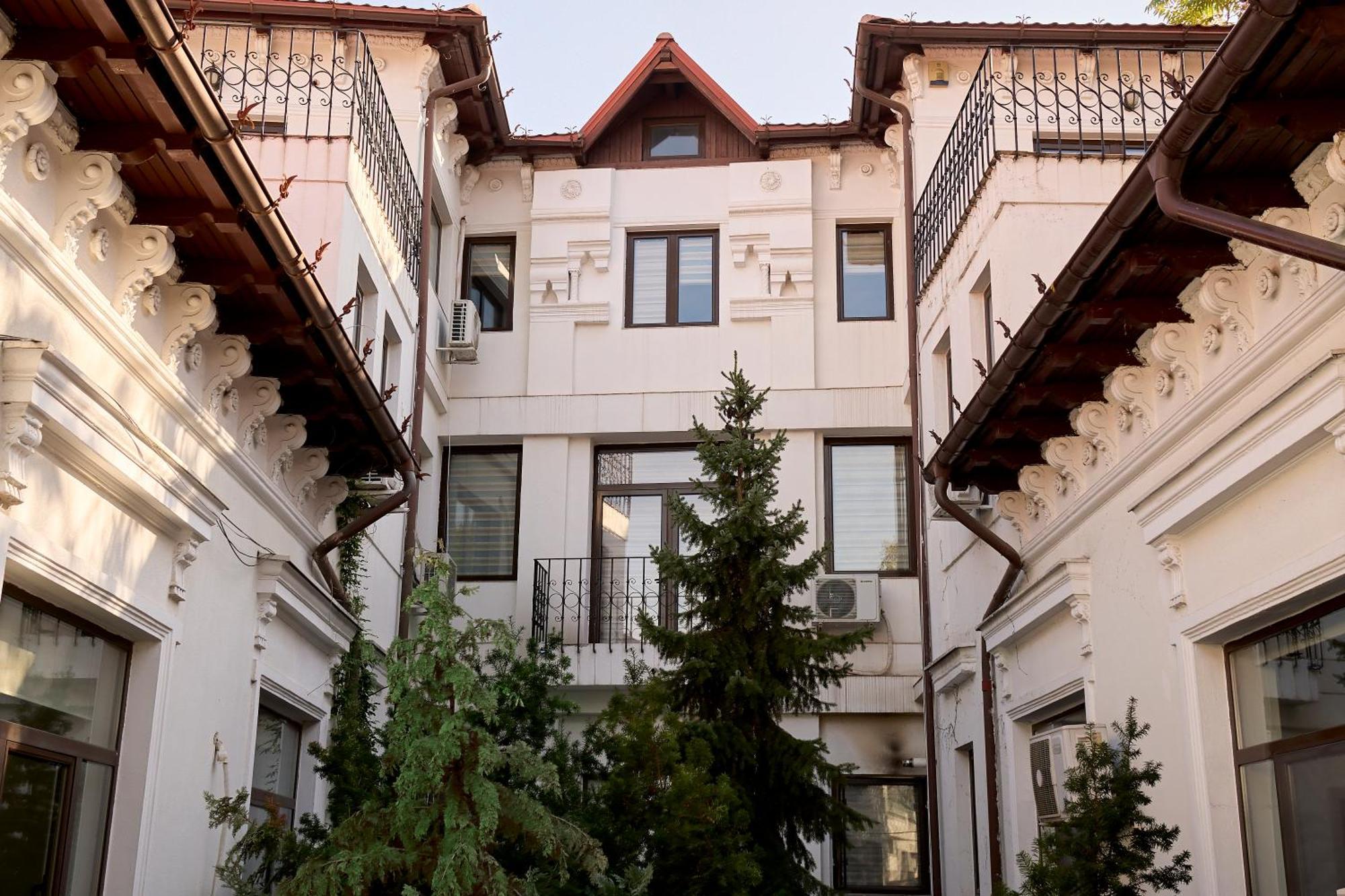 Dona Premier Suites Bucarest Esterno foto