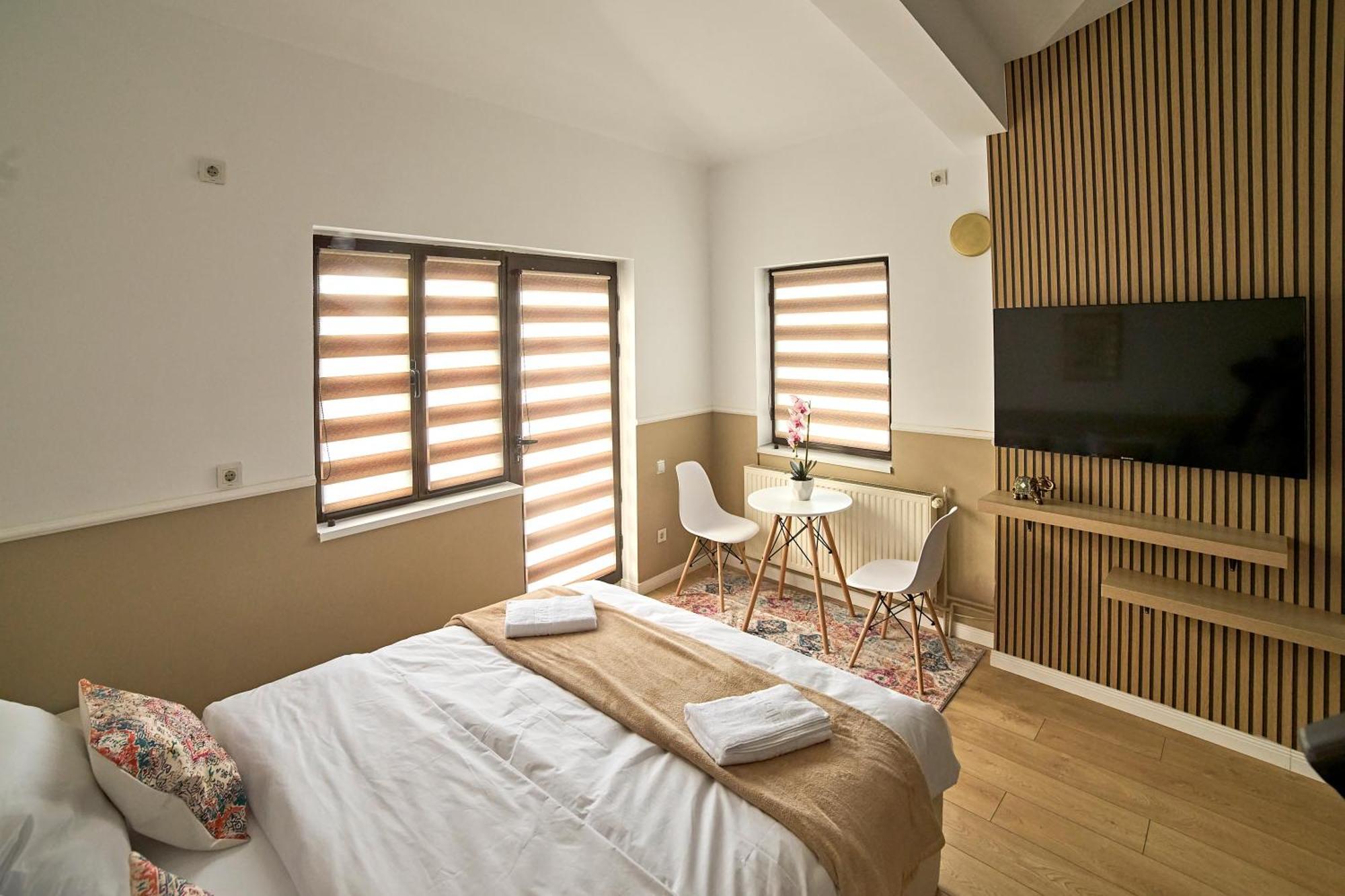 Dona Premier Suites Bucarest Esterno foto
