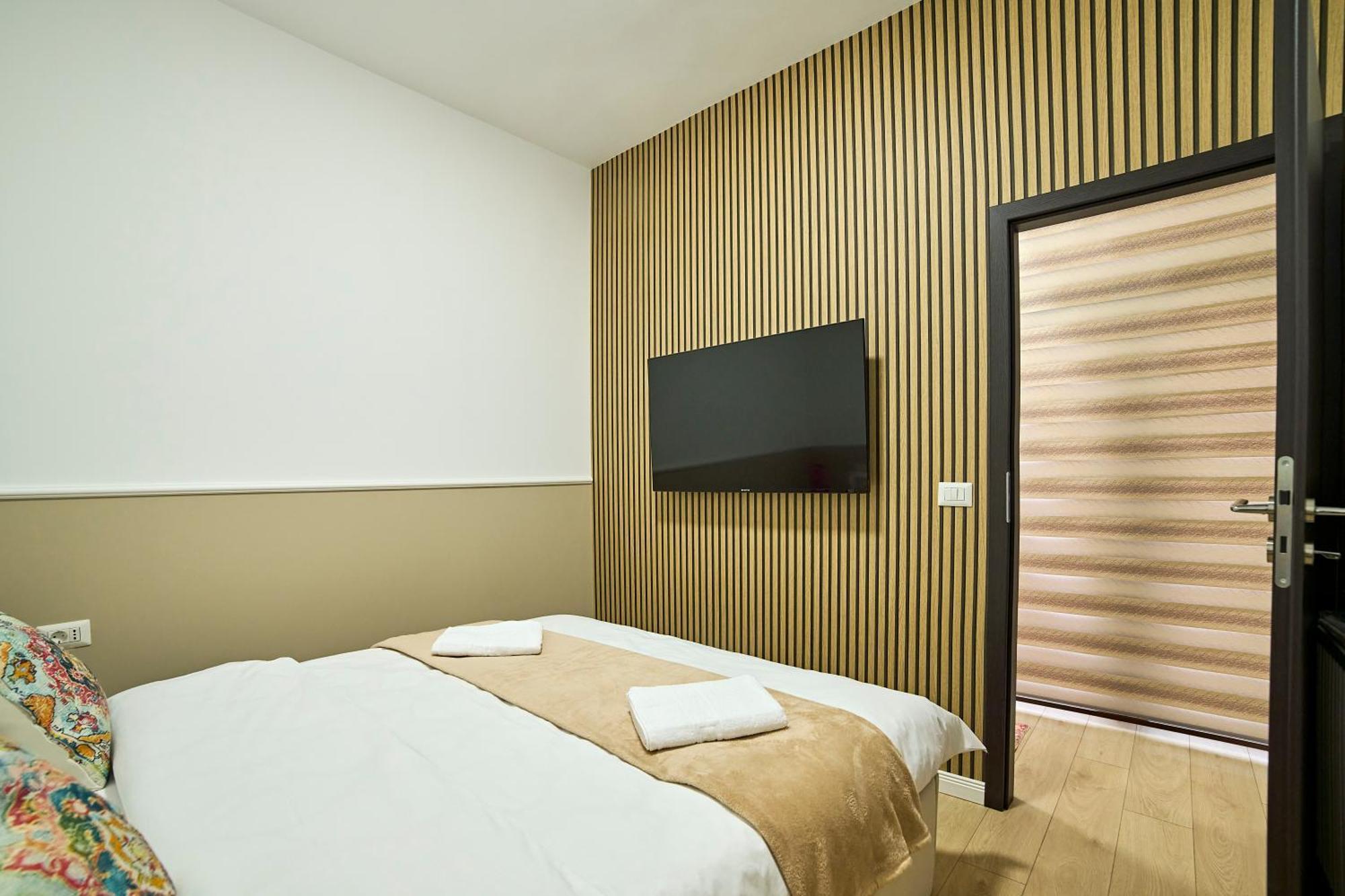 Dona Premier Suites Bucarest Esterno foto